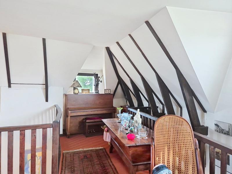 Maison - 152 m² - 6 pièces