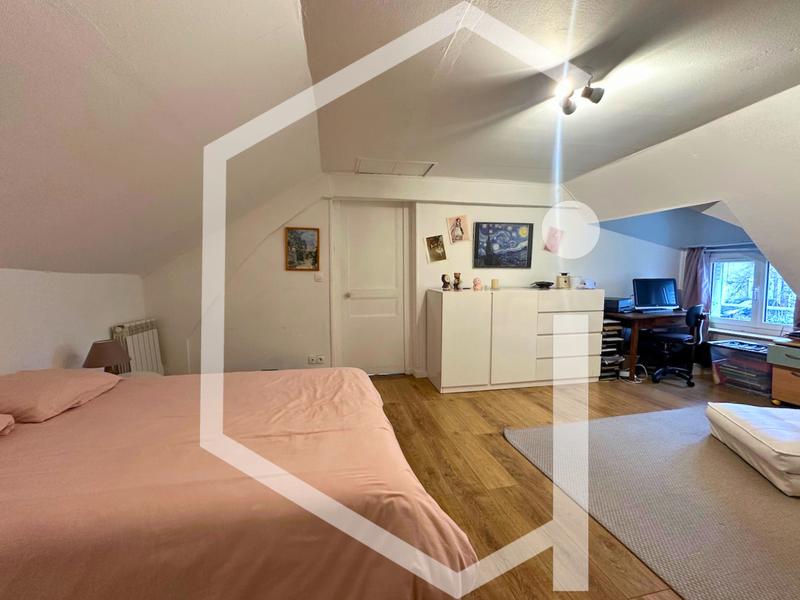 Maison - 182 m² - 7 pièces