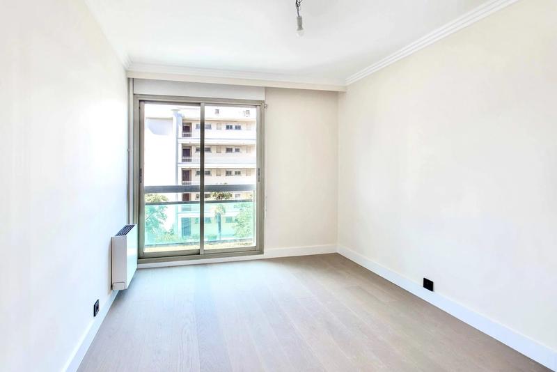 Appartement - 95 m² - 4 pièces