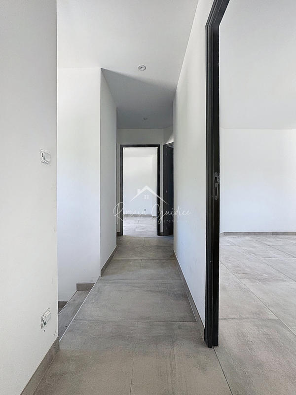 Villa - 164 m² - 5 pièces