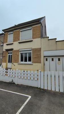 Maison de ville - 88 m² - 5 pièces