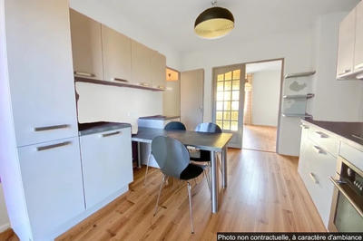 Maison - 157 m² - 9 pièces