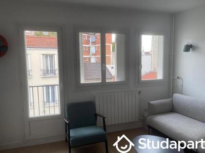 Chambre - 13 m² - 1 pièce