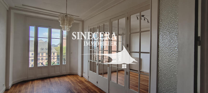 Appartement - 210 m² - 3 pièces