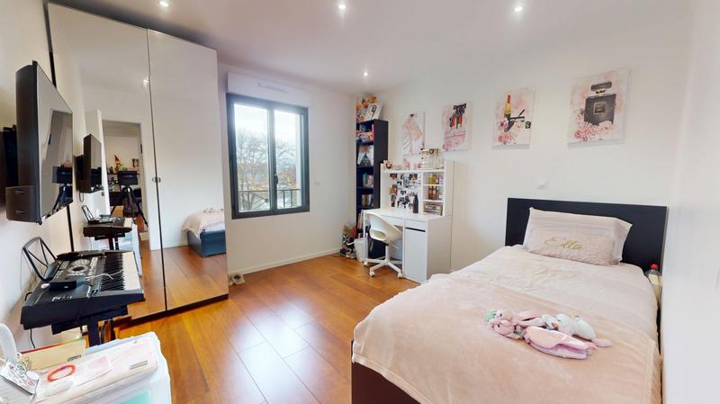 Maison contemporaine - 204 m² - 8 pièces