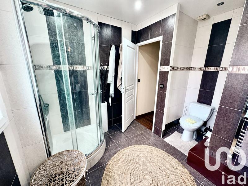 Maison - 98 m² - 5 pièces