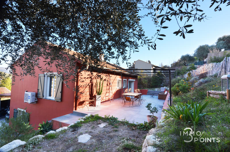 Maison - 139 m² - 5 pièces