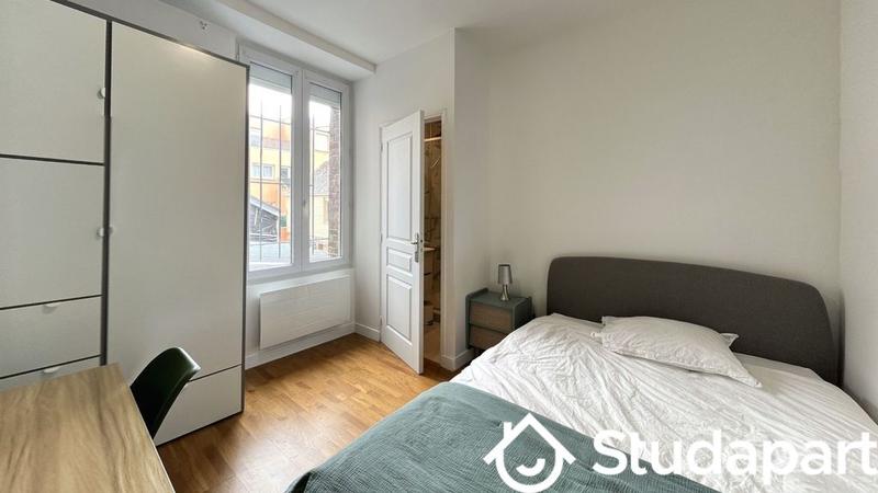 Chambre - 95 m² - 1 pièce