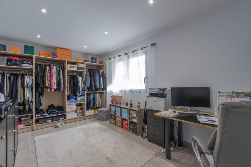 Appartement - 102 m² - 3 pièces