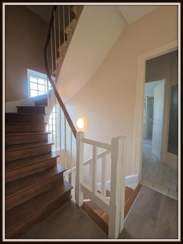 Maison bourgeoise - 266 m² - 10 pièces