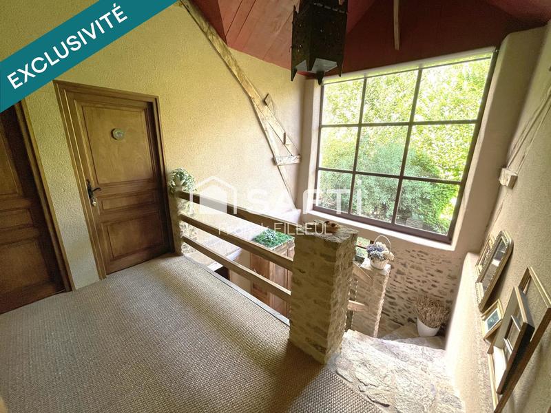 Maison - 282 m² - 8 pièces