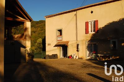 Maison - 280 m² - 11 pièces