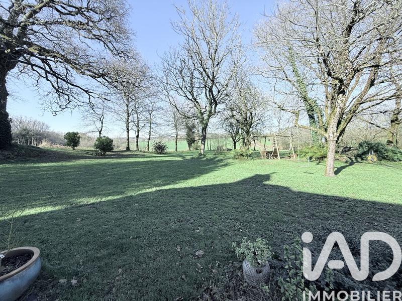 Maison - 367 m² - 11 pièces