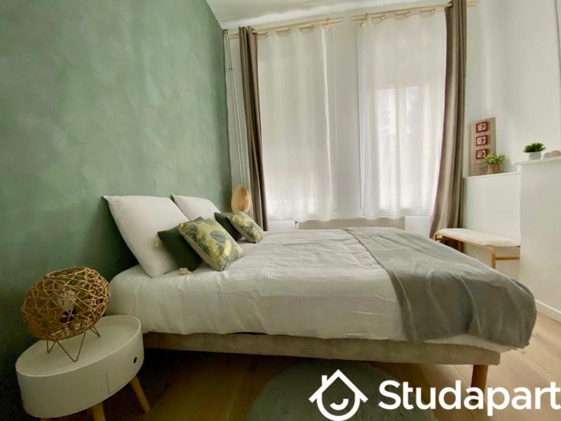 Chambre - 12 m² - 1 pièce