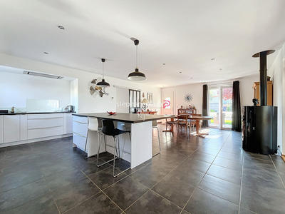 Maison - 110 m² - 5 pièces