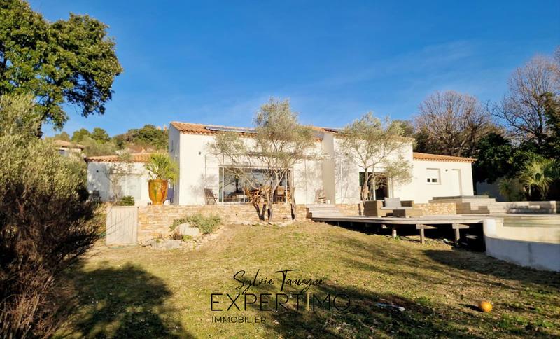 Maison - 212 m² - 6 pièces