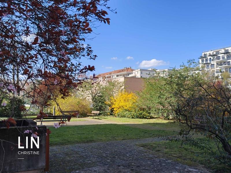 Appartement - 80 m² - 3 pièces