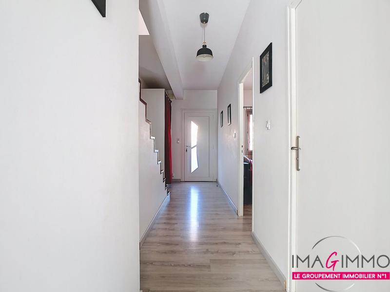 Villa - 164 m² - 10 pièces