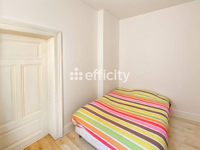 Appartement - 93 m² - 4 pièces