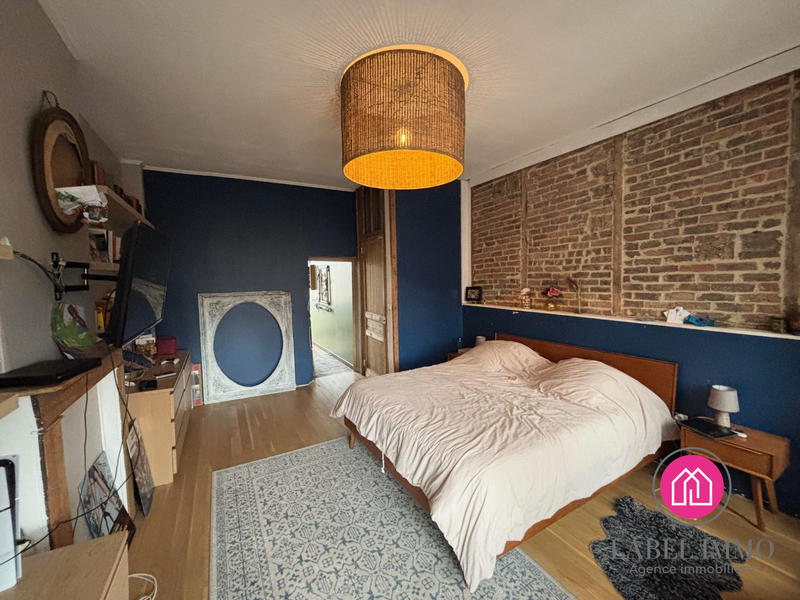 Maison - 186 m² - 8 pièces