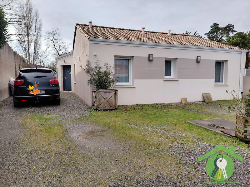 Maison - 104 m² - 4 pièces