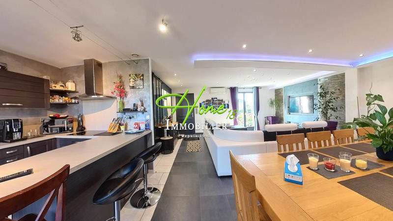 Maison - 98 m² - 5 pièces