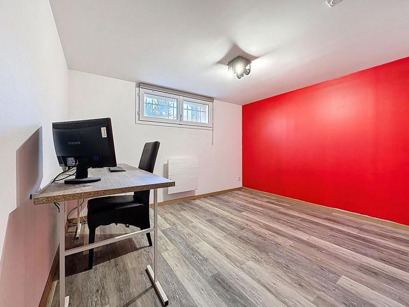 Maison - 205 m² - 6 pièces