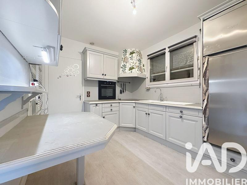 Maison - 90 m² - 5 pièces