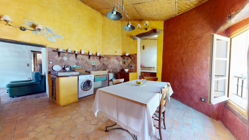 Maison - 397 m² - 11 pièces