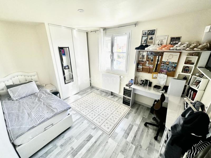 Maison traditionnelle - 120 m² - 6 pièces