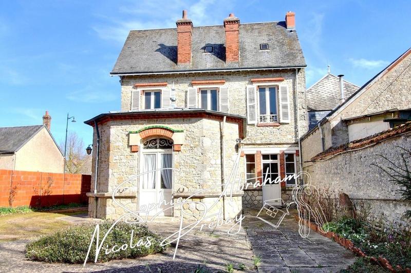 Maison - 183 m² - 7 pièces