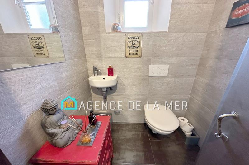 Maison - 210 m² - 6 pièces