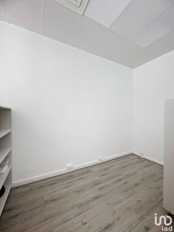 Local commercial - 143 m²