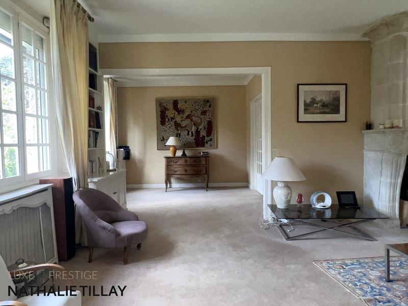 Maison - 222 m² - 9 pièces