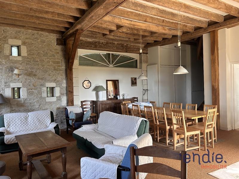 Maison - 190 m² - 8 pièces