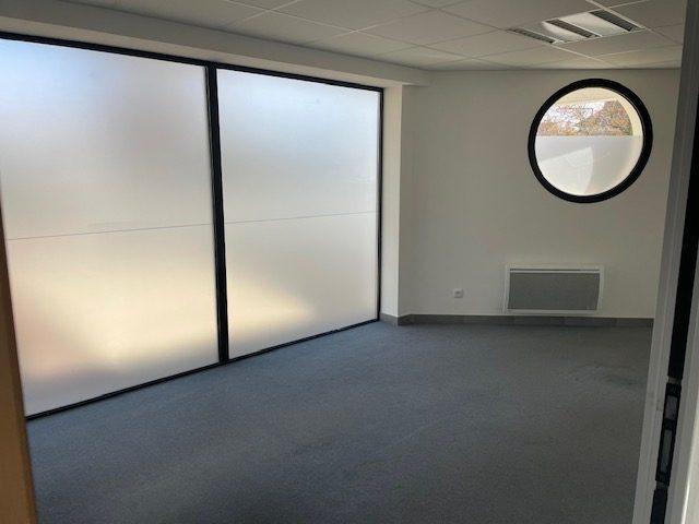 Bureau - 71 m²