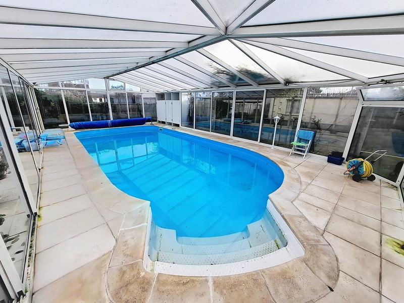 Villa - 203 m² - 7 pièces