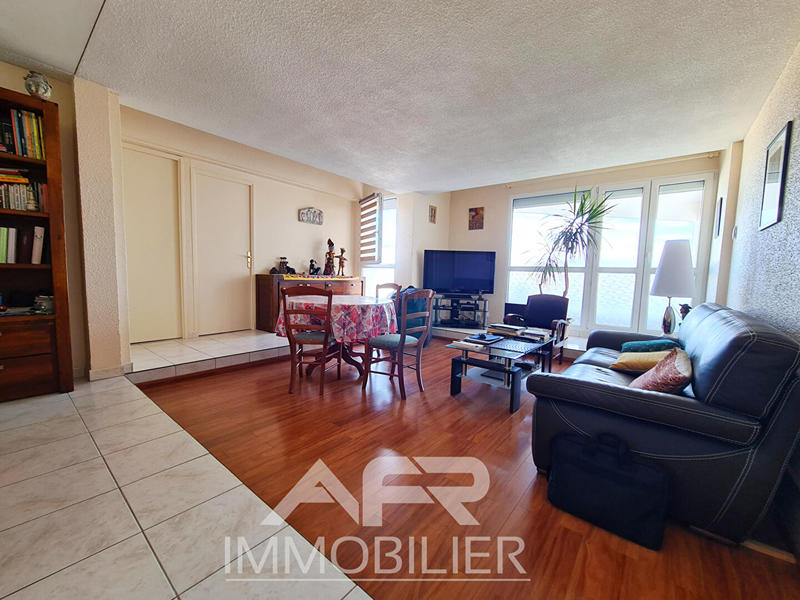 Appartement - 61 m² - 2 pièces