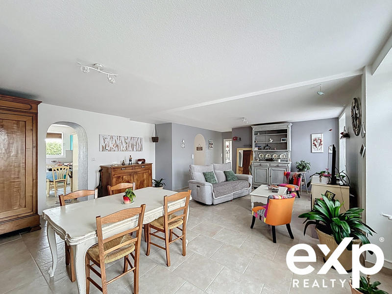 Maison traditionnelle - 92 m² - 5 pièces