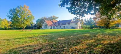 Propriété - 485 m² - 11 pièces