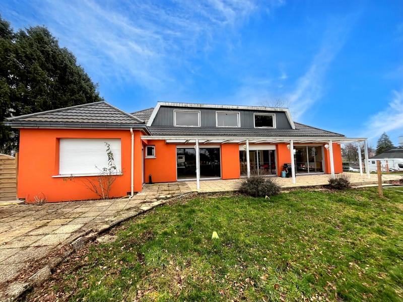 Pavillon - 135 m² - 4 pièces