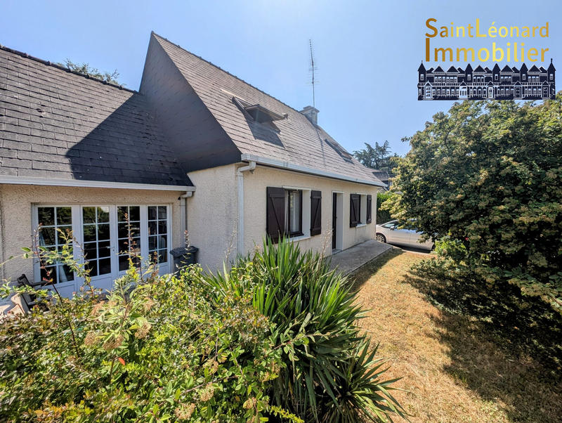 Maison traditionnelle - 97 m² - 5 pièces