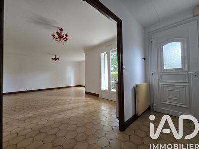 Maison - 96 m² - 4 pièces