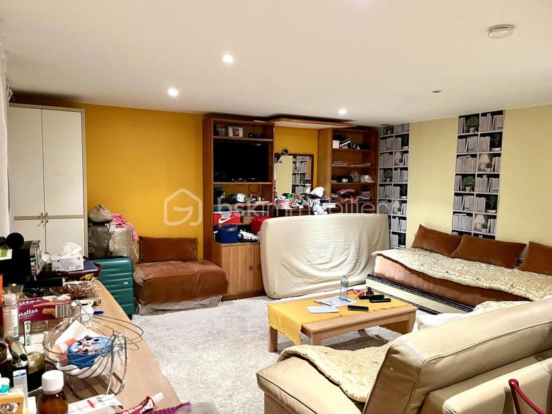 Maison - 136 m² - 7 pièces