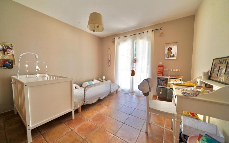 Villa - 250 m² - 6 pièces