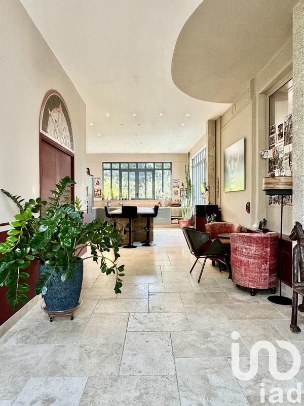 Château - 255 m² - 10 pièces