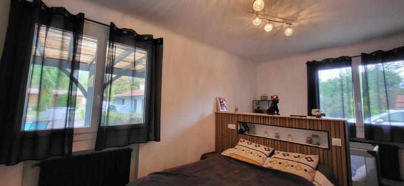 Maison - 198 m² - 8 pièces