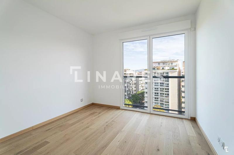 Appartement - 123 m² - 4 pièces
