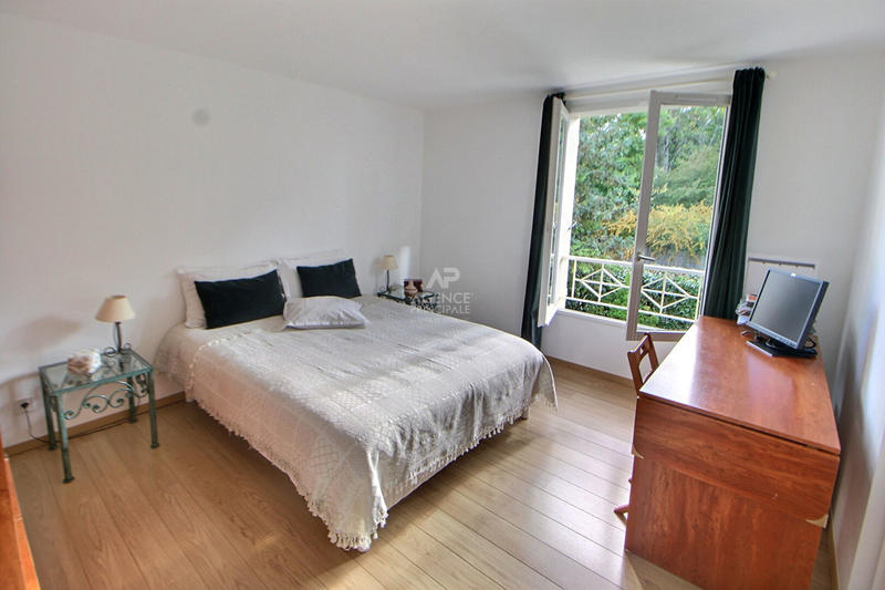 Villa - 180 m² - 7 pièces