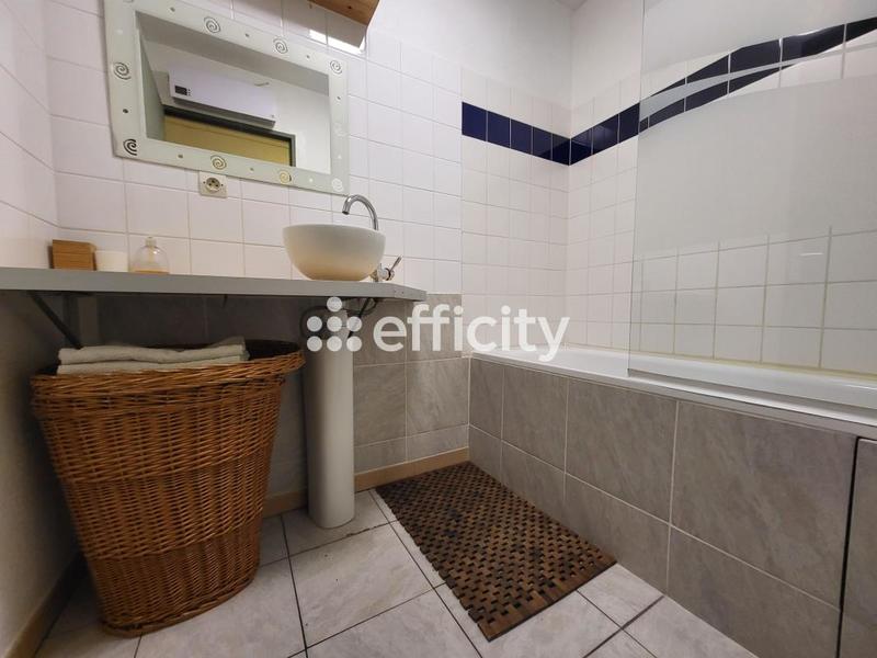 Appartement - 90 m² - 5 pièces